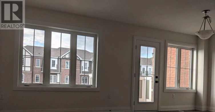 35 Bluegill Crescent, Whitby, ON, L1P 0E4 - 12