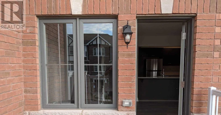 35 Bluegill Crescent, Whitby, ON, L1P 0E4 - 10