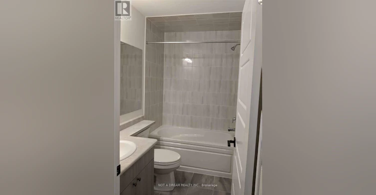 35 Bluegill Crescent, Whitby, ON, L1P 0E4 - 13