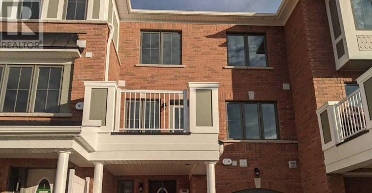 35 Bluegill Crescent, Whitby, ON, L1P 0E4