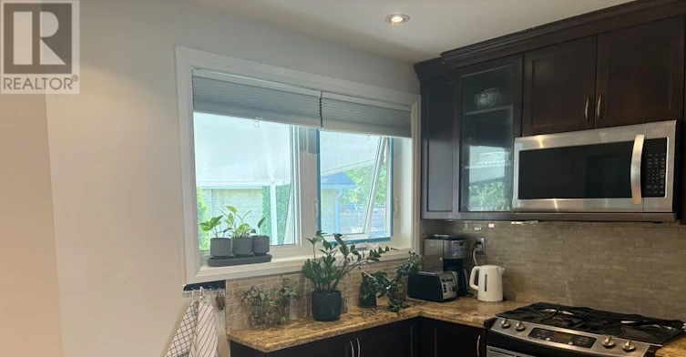 36 Child Drive, Aurora, ON, L4G 1Y5 - 3