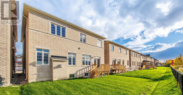 37 Park Boulevard NORTH, Oakville, ON, L6M 0W8 - 4
