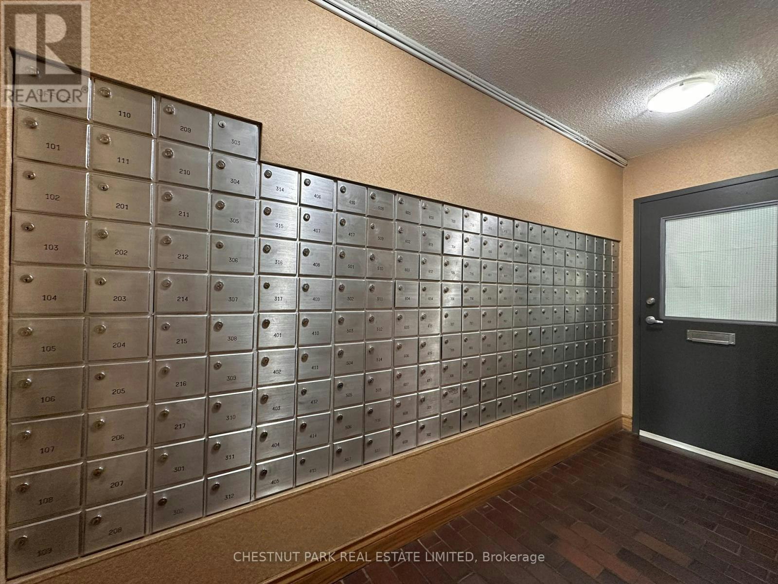 202-1060 Caven Street, Mississauga, ON, L5G 4J5 - 32