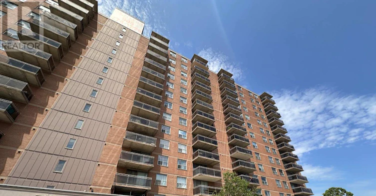 202-1060 Caven Street, Mississauga, ON, L5G 4J5