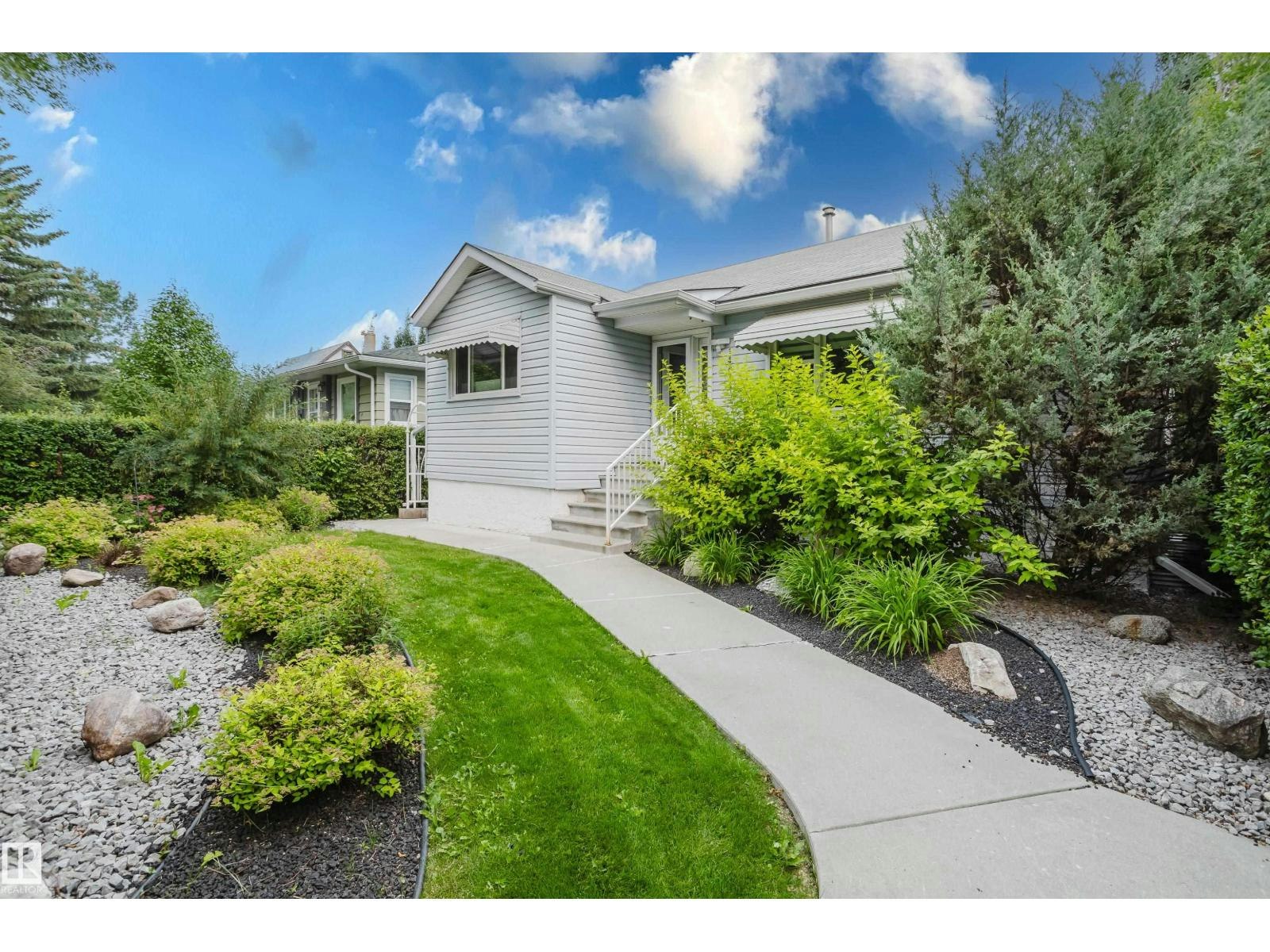 14814 104 Avenue NW, Edmonton, AB, T5N 0X7