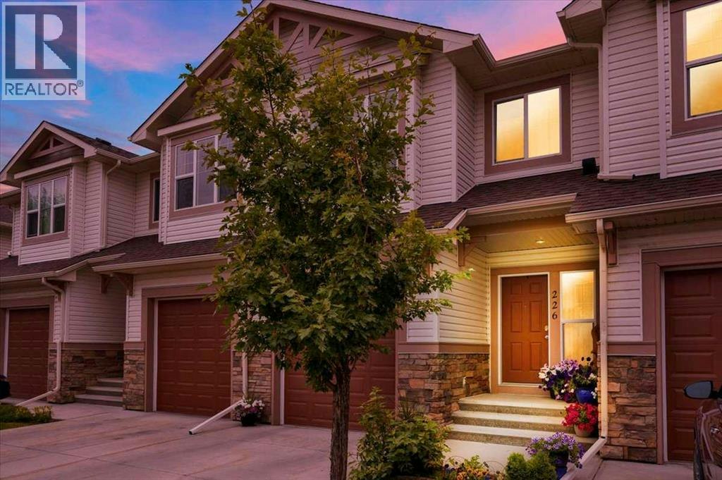 226 Sunset Point, Cochrane, AB, T4C 0L2