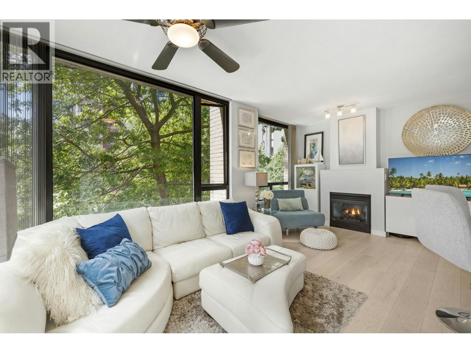 304-1003 Burnaby Street, Vancouver, BC, V6E 4R7