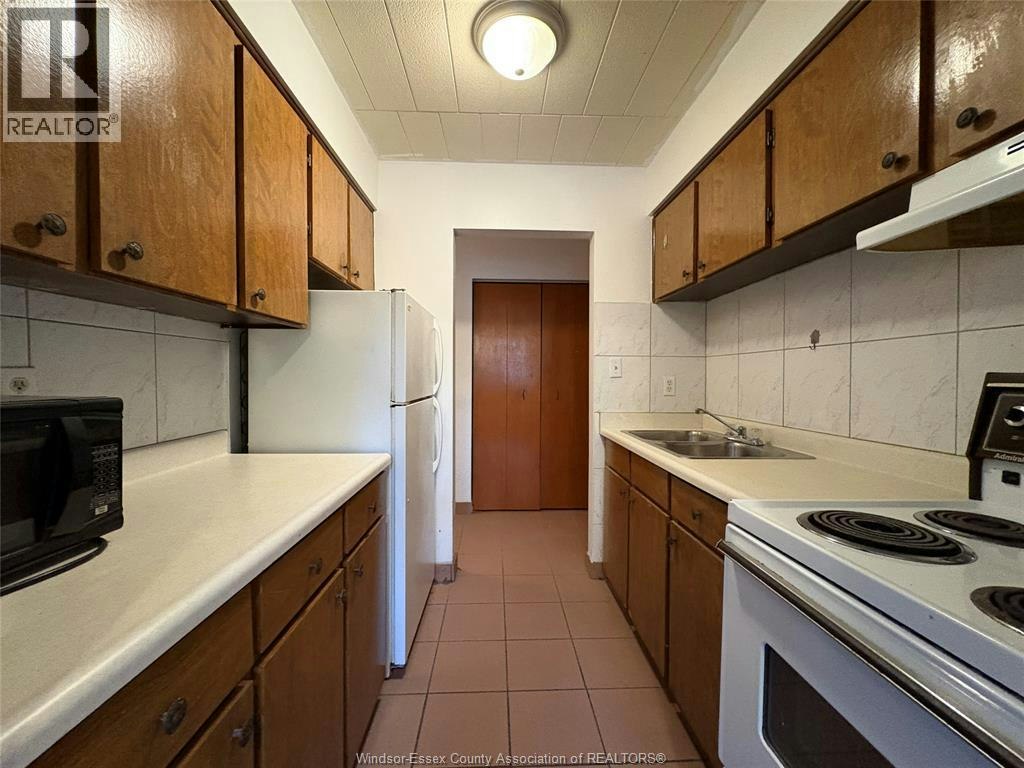 202-3044 Sandwich, Windsor, ON, N9C 1A4 - 7
