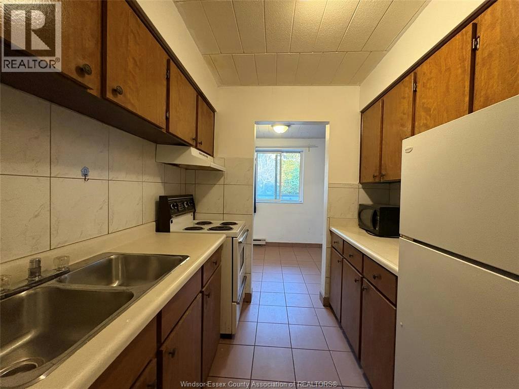 202-3044 Sandwich, Windsor, ON, N9C 1A4 - 6