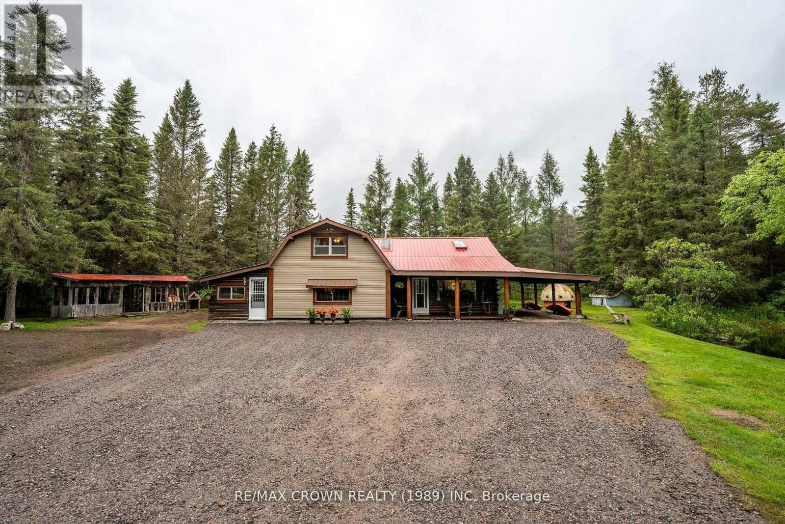 734 522 Highway, Powassan, ON, P0H 2L0