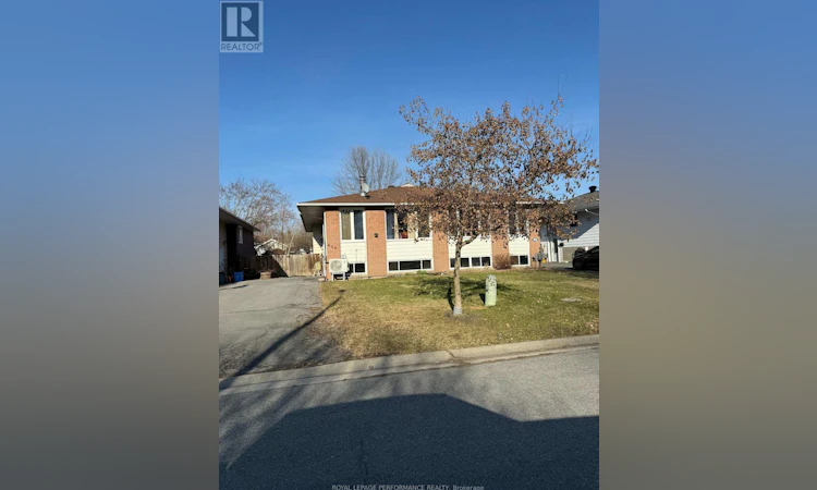 624 Dundas Crescent