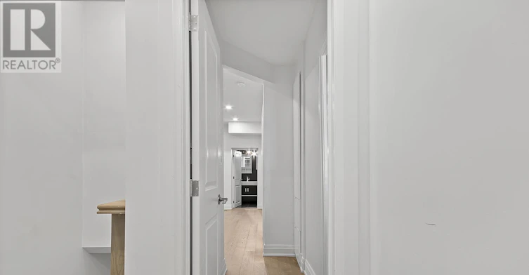 2 (GROUND-35 Humberside Avenue, Toronto, ON, M6P 1J6 - 8