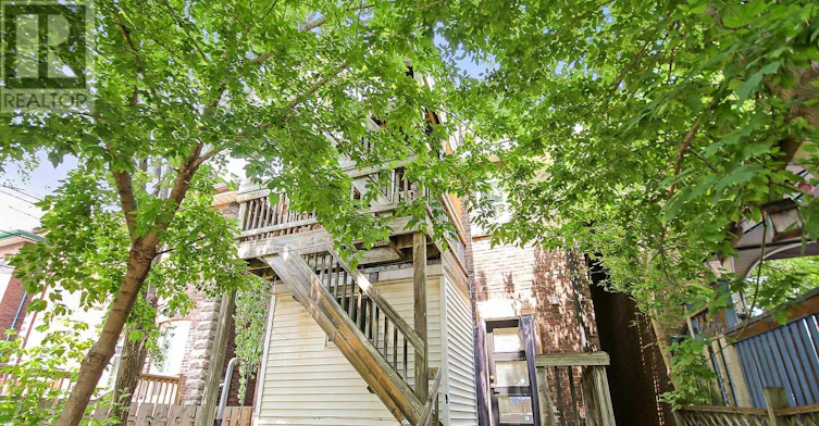 2 (GROUND-35 Humberside Avenue, Toronto, ON, M6P 1J6 - 29