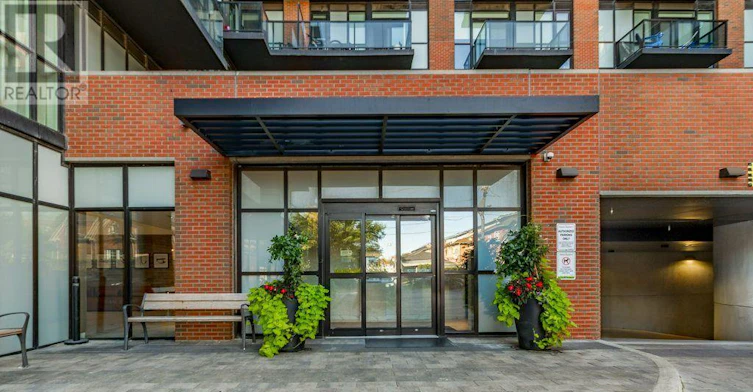 527-2300 St Clair Avenue W, Toronto, ON, M6N 1K8 - 38