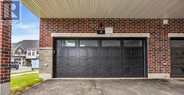 9 Crown Gate, Oakville, ON, L6M 0W8 - 38