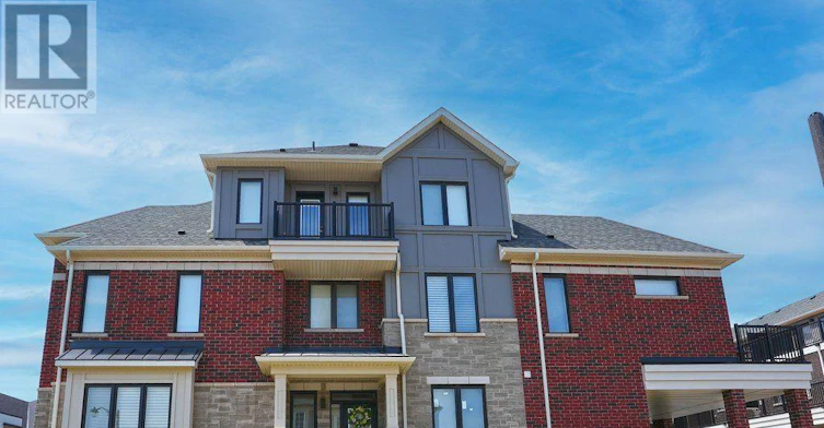 9 Crown Gate, Oakville, ON, L6M 0W8