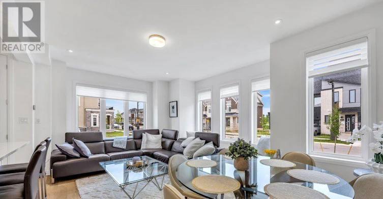 9 Crown Gate, Oakville, ON, L6M 0W8 - 4