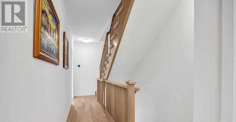 9 Crown Gate, Oakville, ON, L6M 0W8 - 12