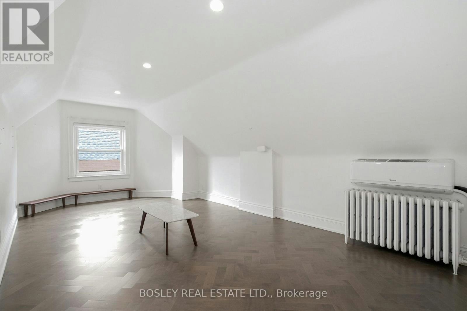 UPPER-178 High Park Avenue, Toronto, ON, M6P 2S4 - 14