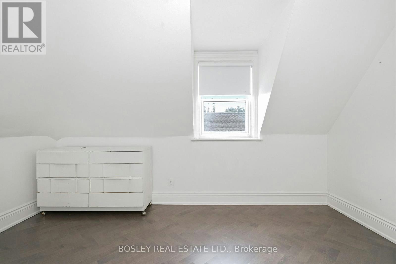 UPPER-178 High Park Avenue, Toronto, ON, M6P 2S4 - 24