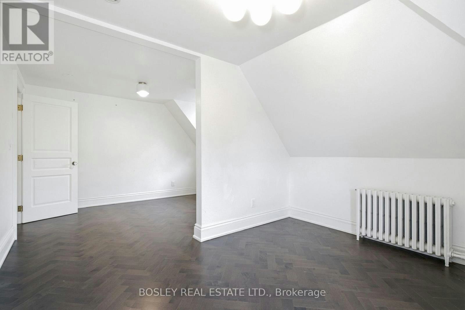 UPPER-178 High Park Avenue, Toronto, ON, M6P 2S4 - 32