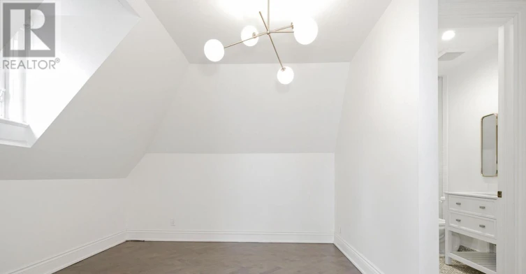 UPPER-178 High Park Avenue, Toronto, ON, M6P 2S4 - 18