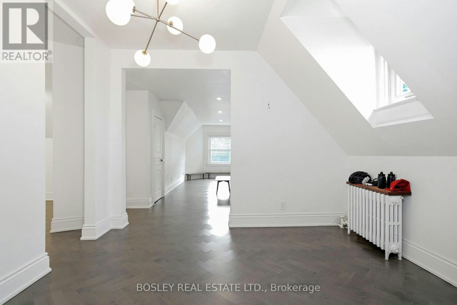 UPPER-178 High Park Avenue, Toronto, ON, M6P 2S4 - 12