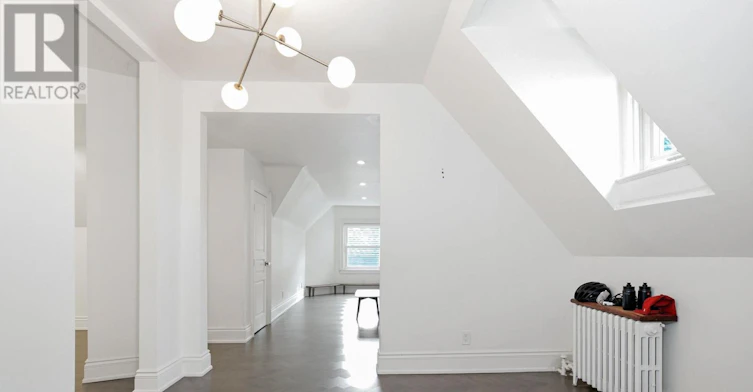 UPPER-178 High Park Avenue, Toronto, ON, M6P 2S4 - 12