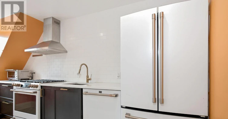 UPPER-178 High Park Avenue, Toronto, ON, M6P 2S4 - 7