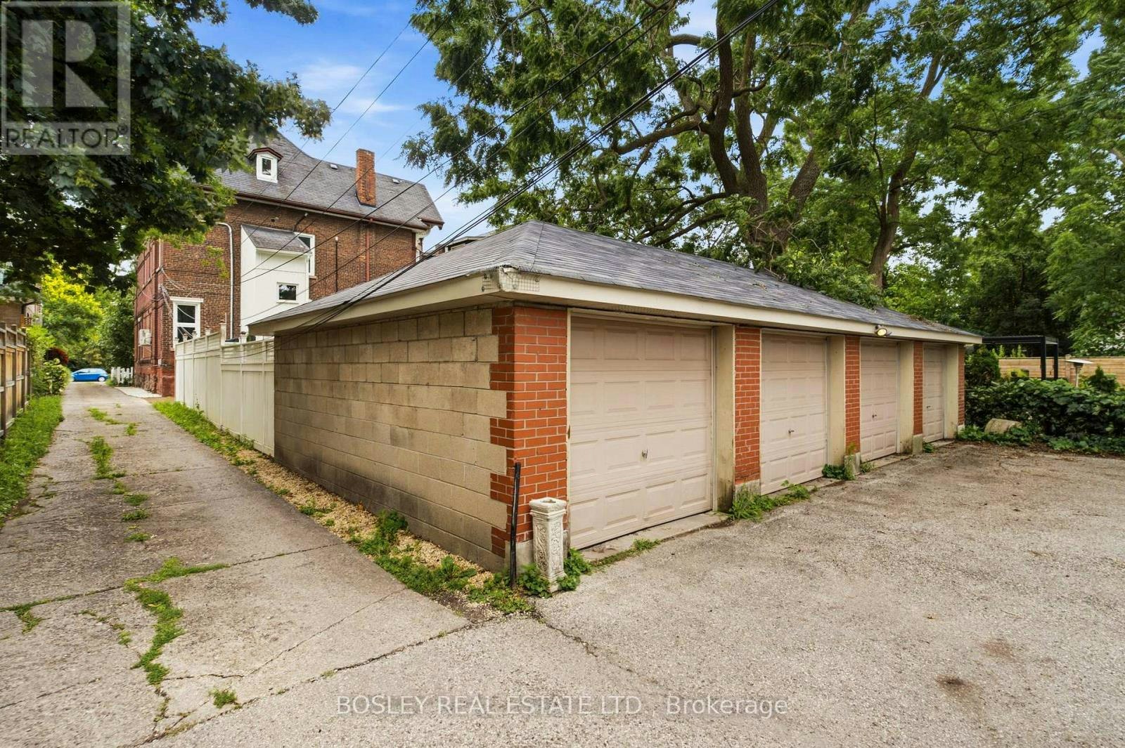 UPPER-178 High Park Avenue, Toronto, ON, M6P 2S4 - 39