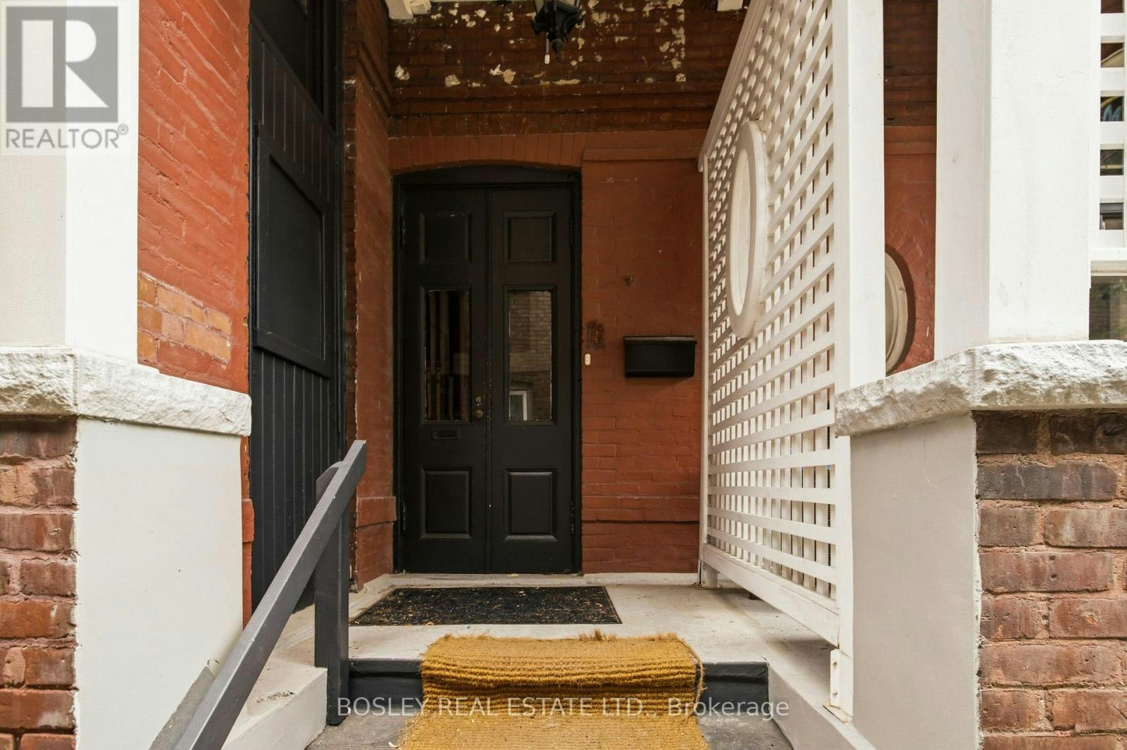 UPPER-178 High Park Avenue, Toronto, ON, M6P 2S4 - 3