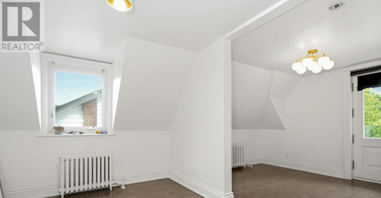 UPPER-178 High Park Avenue, Toronto, ON, M6P 2S4 - 28