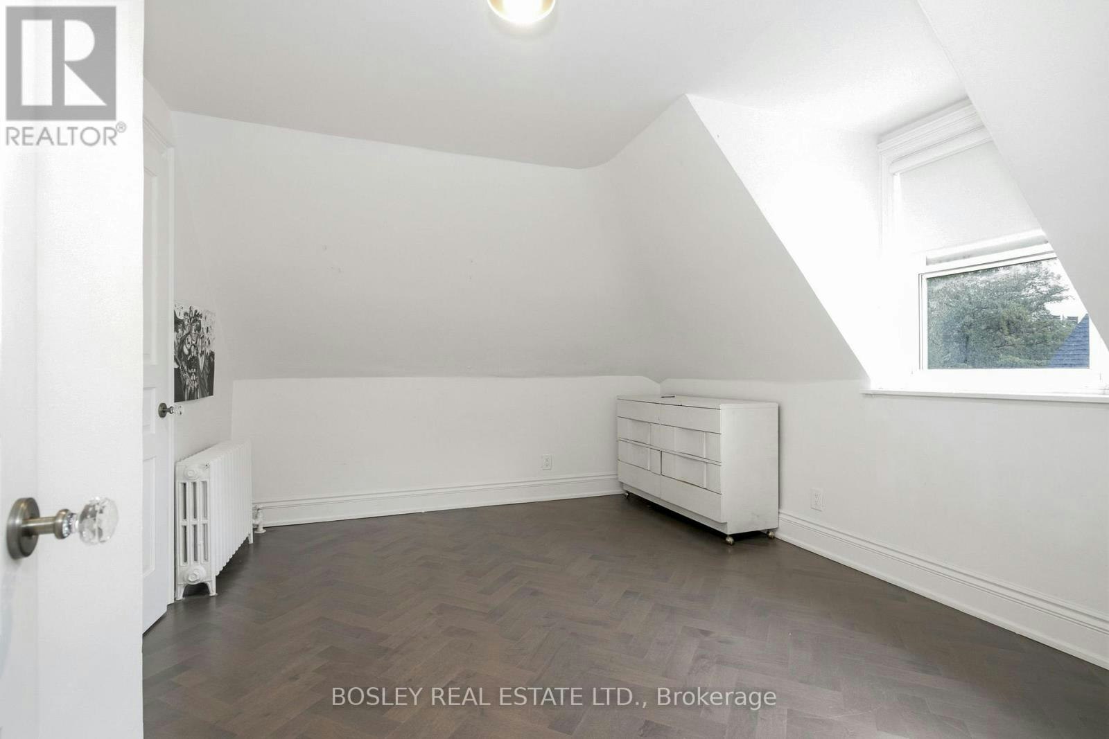 UPPER-178 High Park Avenue, Toronto, ON, M6P 2S4 - 23
