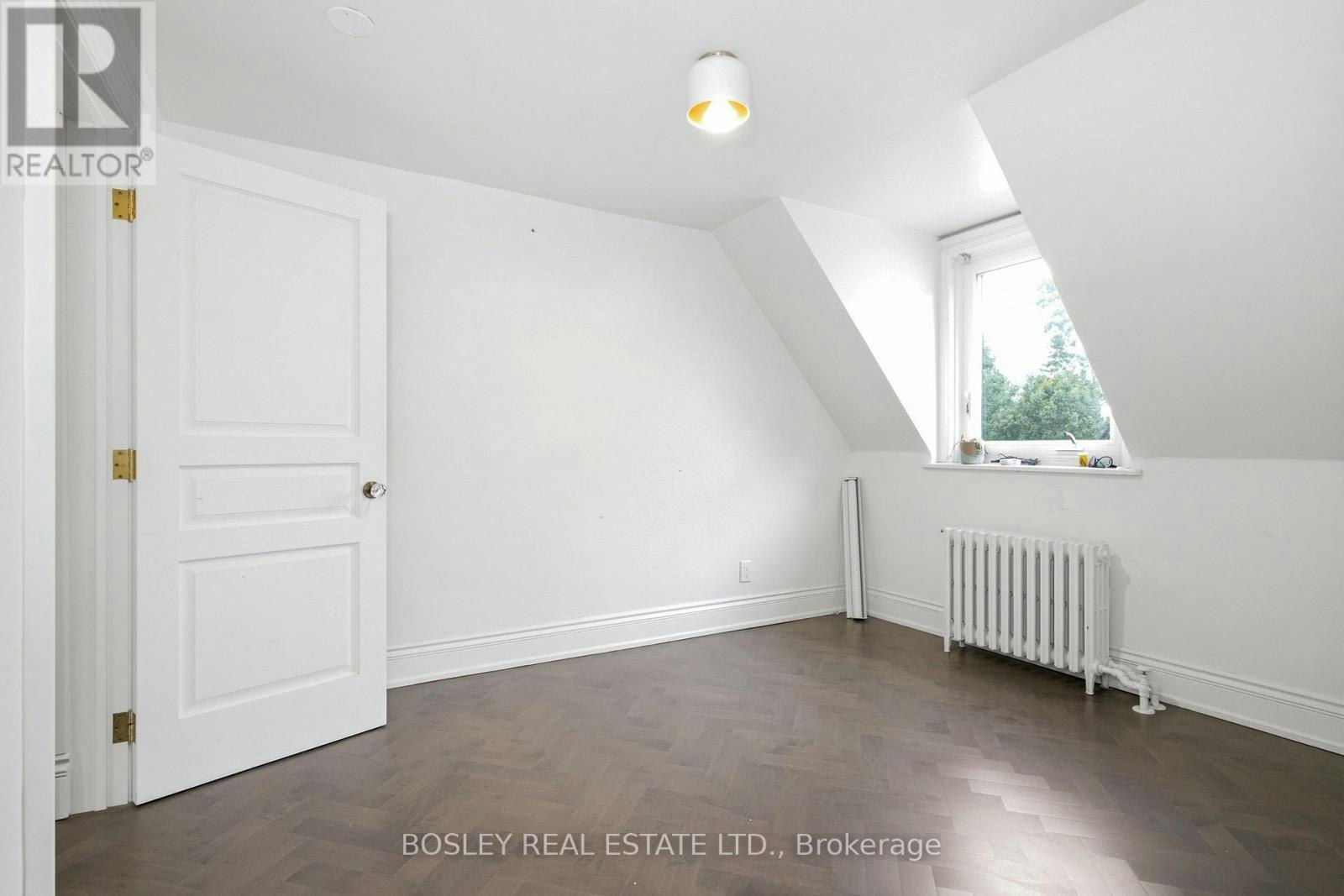 UPPER-178 High Park Avenue, Toronto, ON, M6P 2S4 - 27