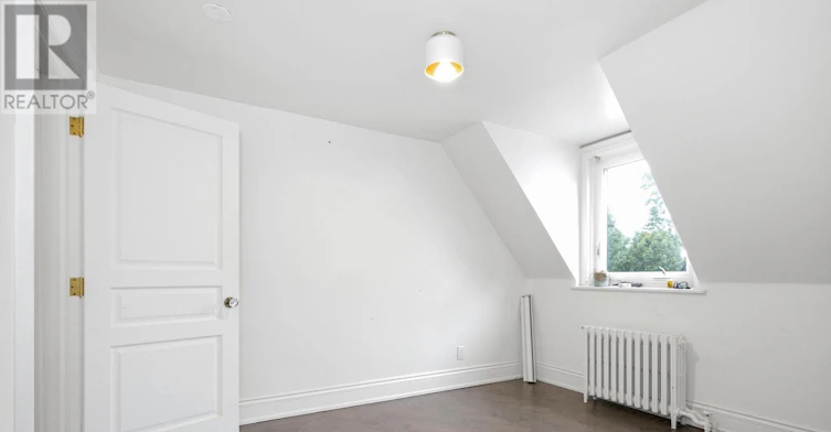 UPPER-178 High Park Avenue, Toronto, ON, M6P 2S4 - 27