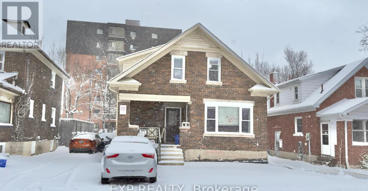 16 Marshall Street, Waterloo, ON, N2J 2T2