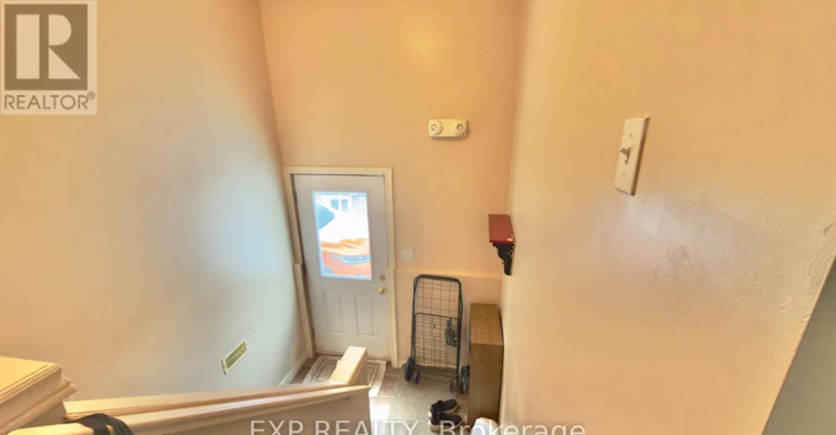 16 Marshall Street, Waterloo, ON, N2J 2T2 - 10