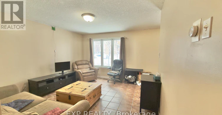 16 Marshall Street, Waterloo, ON, N2J 2T2 - 9