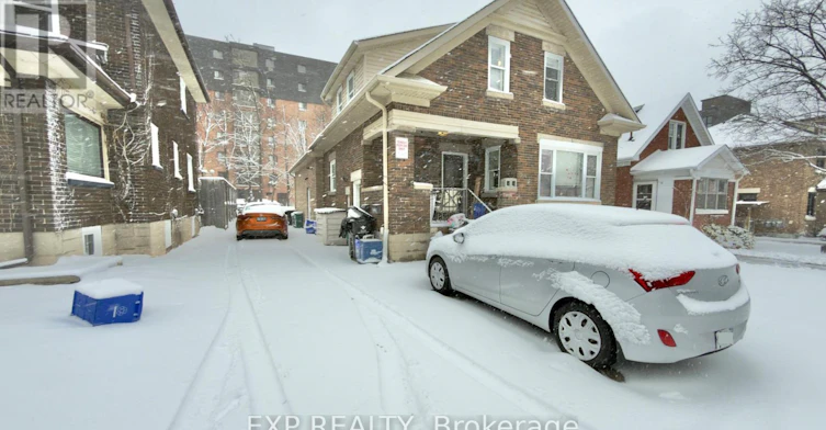 16 Marshall Street, Waterloo, ON, N2J 2T2 - 2