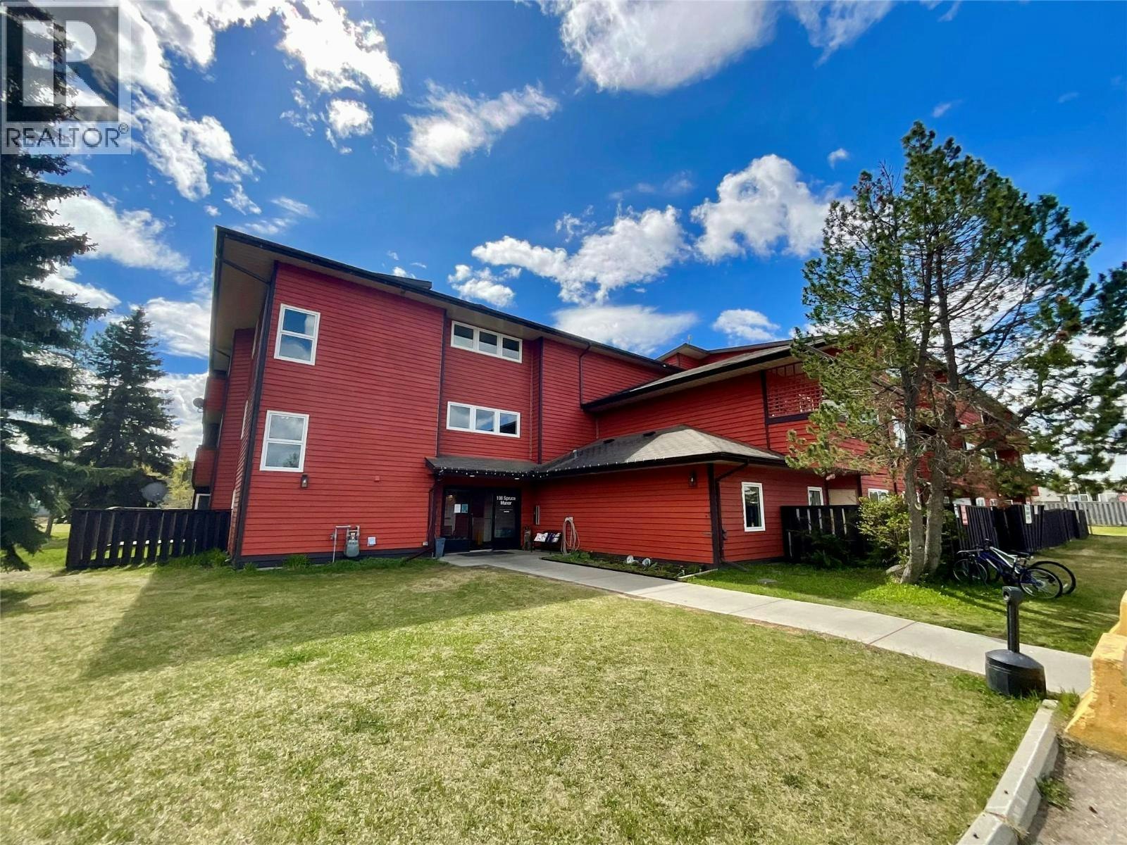 306-108 Spruce Avenue, Tumbler Ridge, BC, V0C 2W0