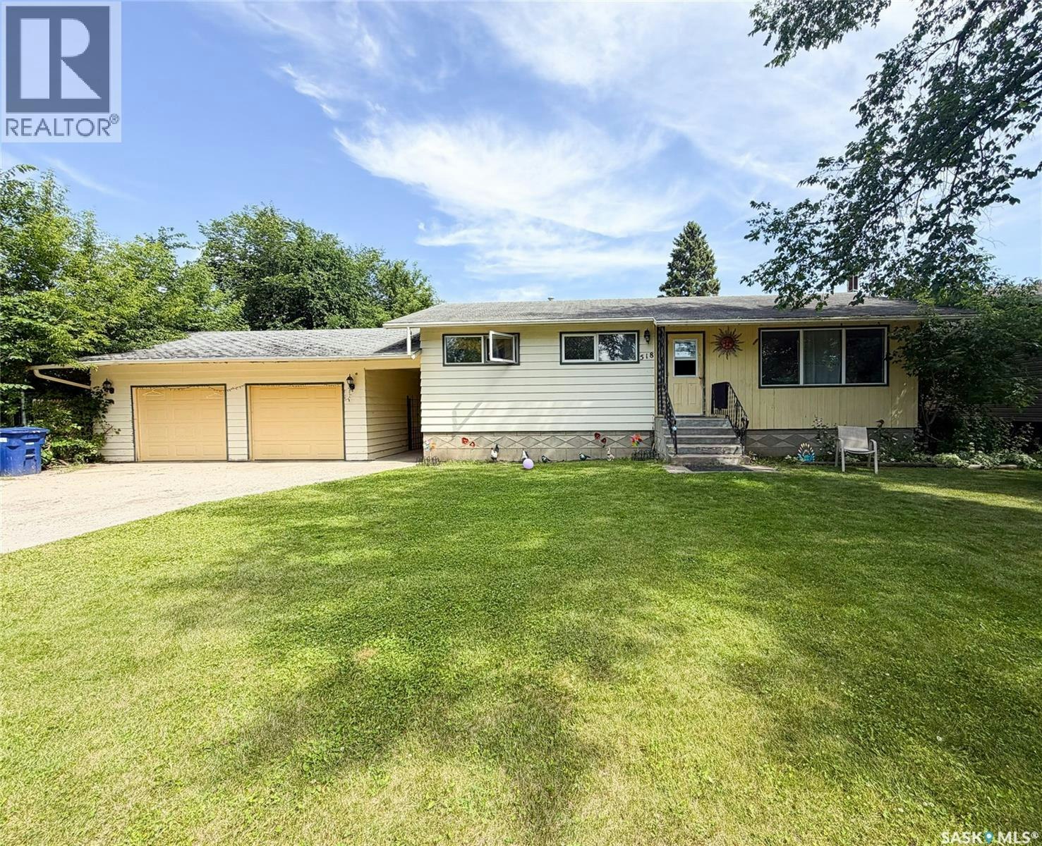 518 1st Street E, Meadow Lake, SK, S9X 1E9