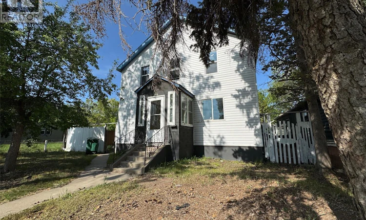 319 H Avenue S