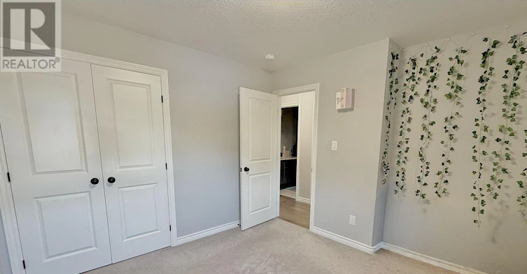 1340 John Kenney Drive, London, ON, N6G 0Y1 - 26