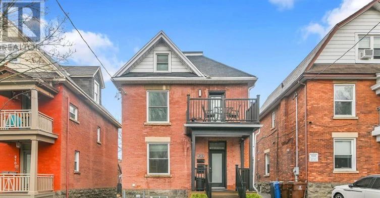1-212 Flora Street, Ottawa, ON, K1R 5R7