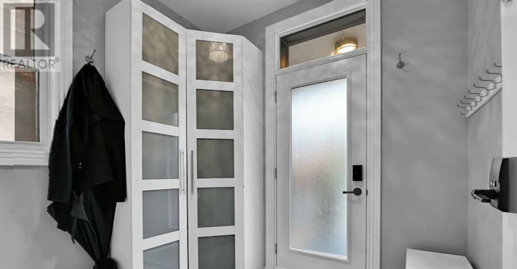 1-212 Flora Street, Ottawa, ON, K1R 5R7 - 2