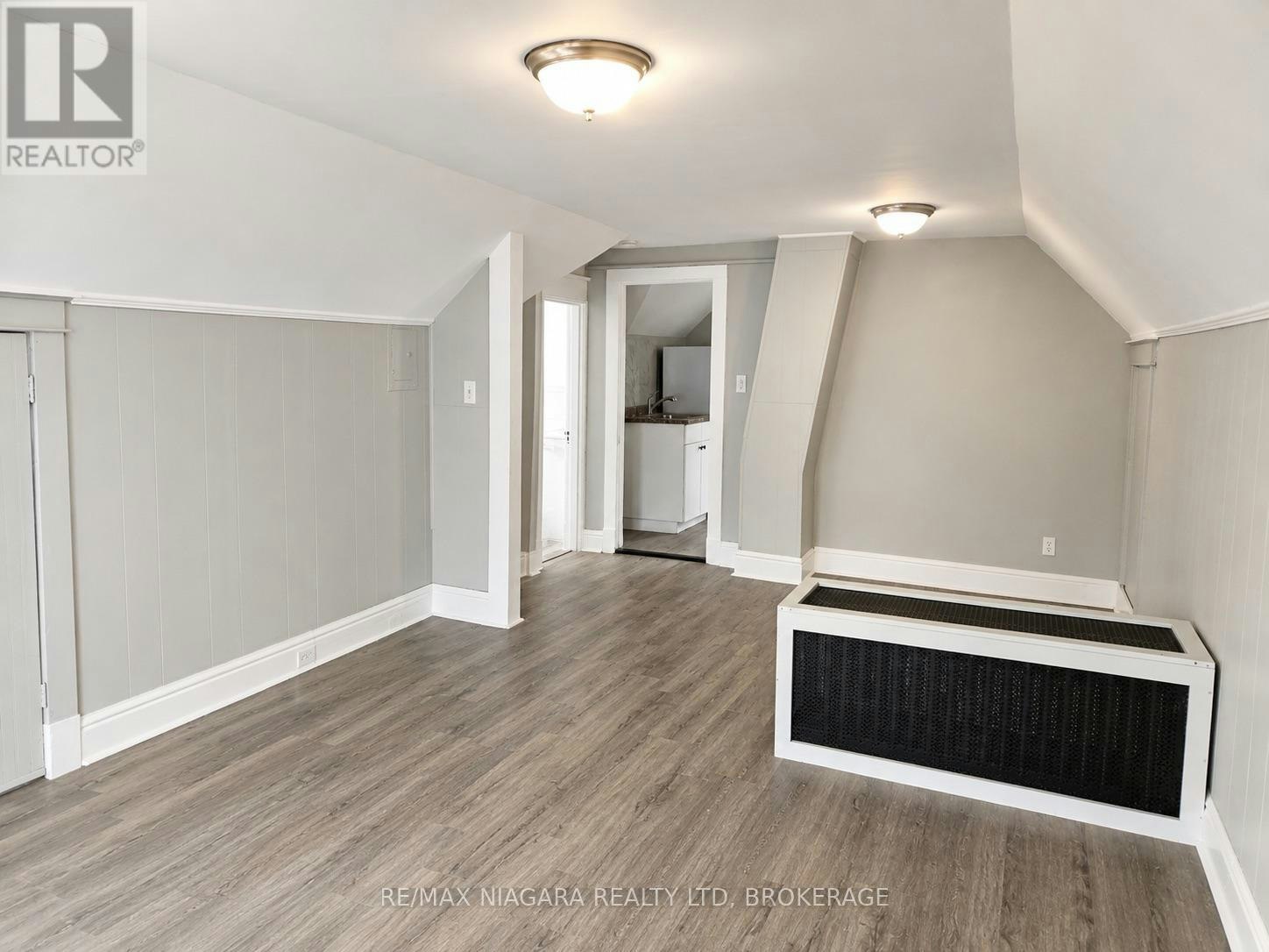 3-23 Avenue Place, Welland, ON, L3B 4B2 - 4