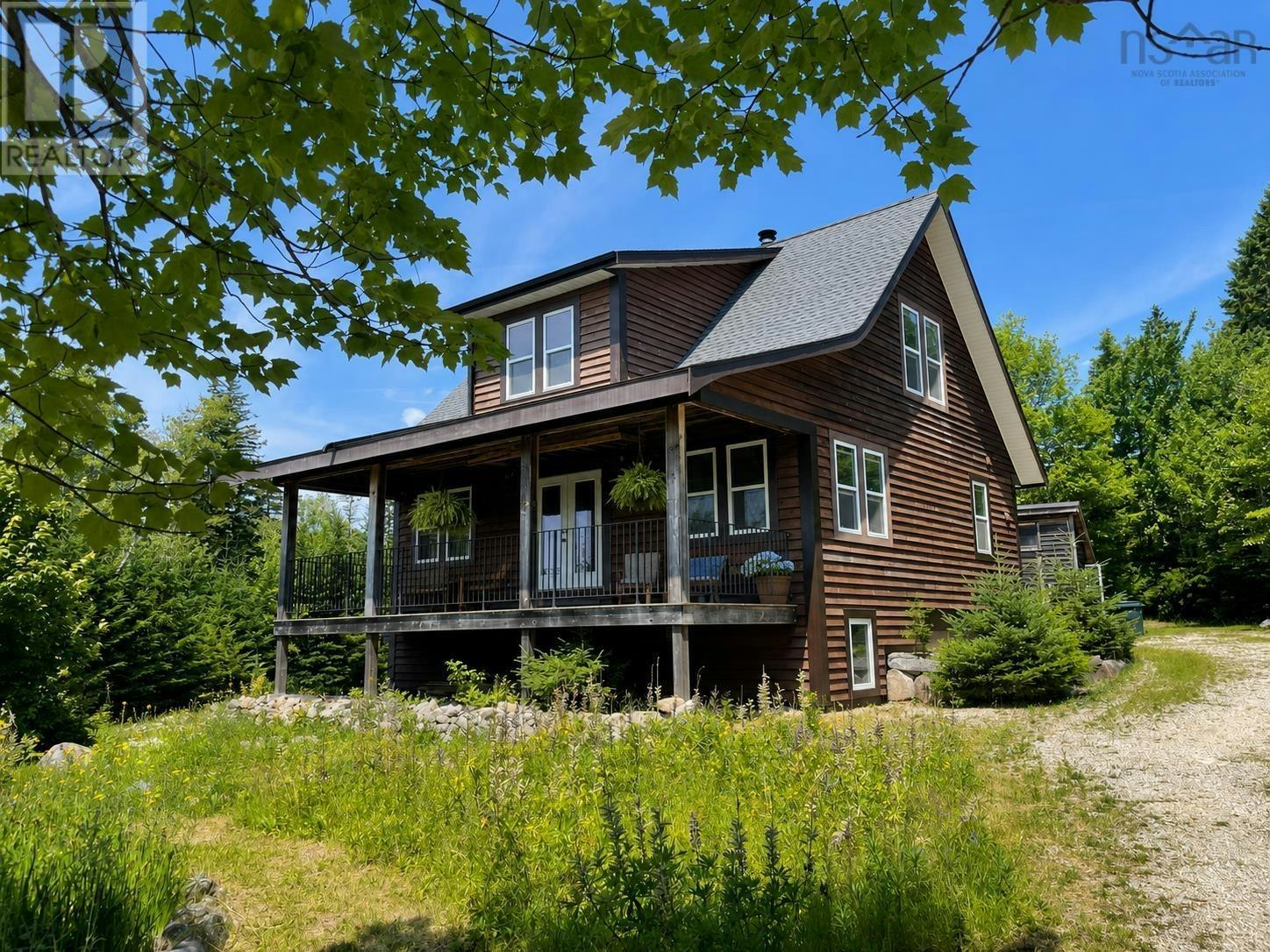 63 Old Post Road, East Chester, NS, B0J 1J0