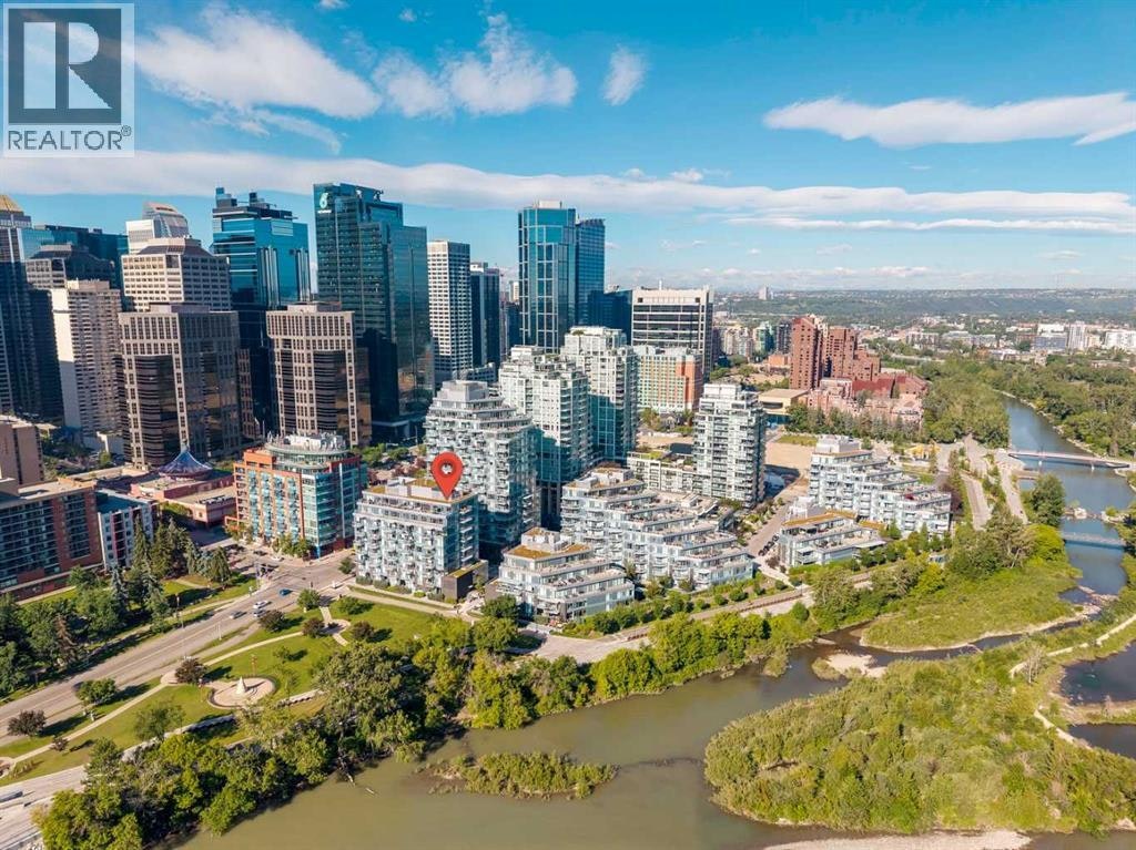 901-118 Waterfront Court SW, Calgary, AB, T2P 1K8