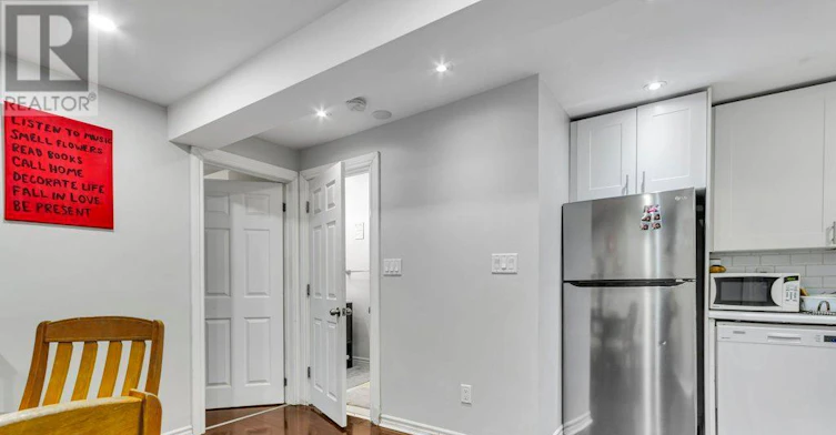 LOWER-83 Madison Avenue, Toronto, ON, M5R 2S3 - 12