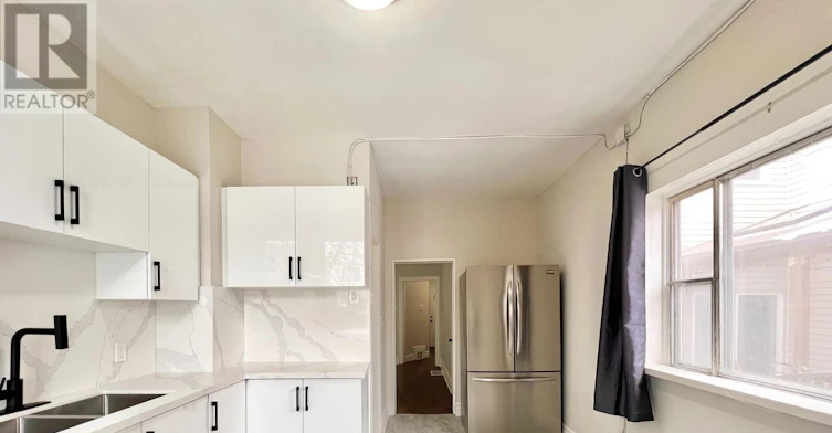 17 Winnifred Avenue, Toronto, ON, M4M 2X2 - 21